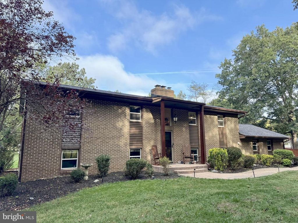 4065 LEE LN, White Plains, MD 20695