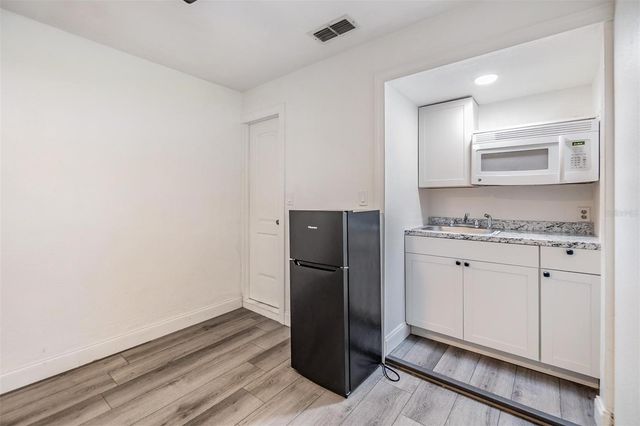 5923 BITTERWOOD COURT, Tampa, FL 33625