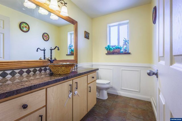 3047 Leah St NE, Salem, OR 97305