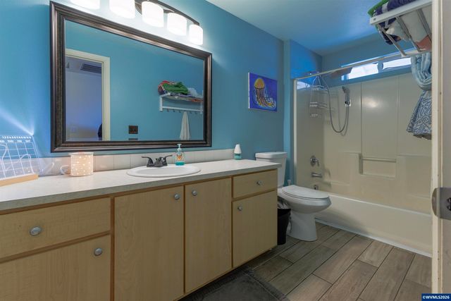 3047 Leah St NE, Salem, OR 97305