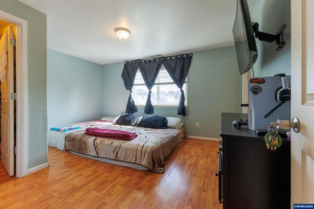 3047 Leah St NE, Salem, OR 97305