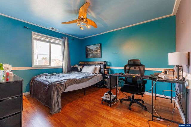 3047 Leah St NE, Salem, OR 97305