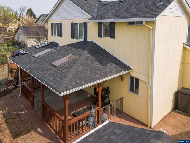 3047 Leah St NE, Salem, OR 97305