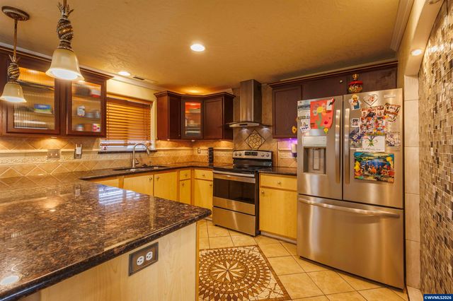 3047 Leah St NE, Salem, OR 97305