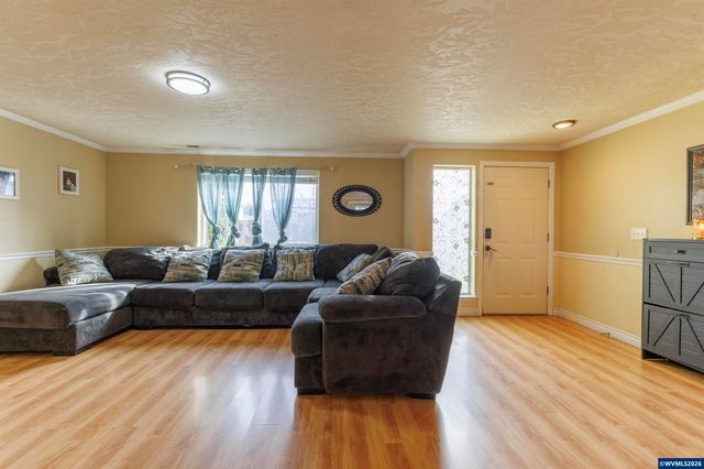 3047 Leah St NE, Salem, OR 97305