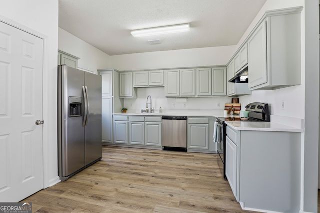 330 Brentwood Drive, Newnan, GA 30263