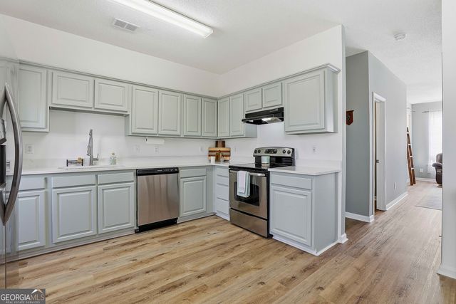 330 Brentwood Drive, Newnan, GA 30263