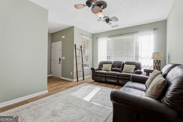 330 Brentwood Drive, Newnan, GA 30263