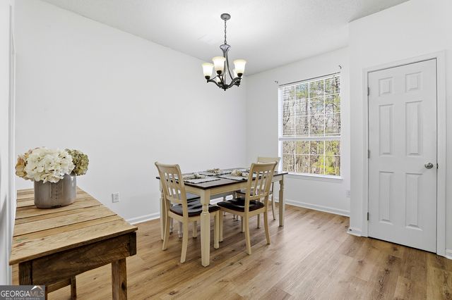 330 Brentwood Drive, Newnan, GA 30263