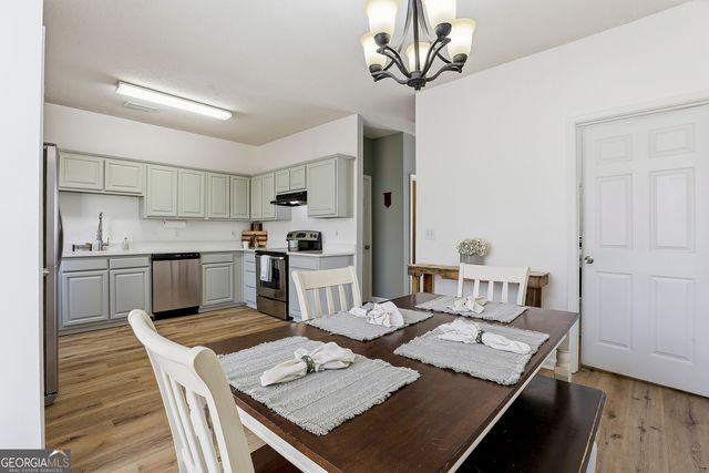 330 Brentwood Drive, Newnan, GA 30263