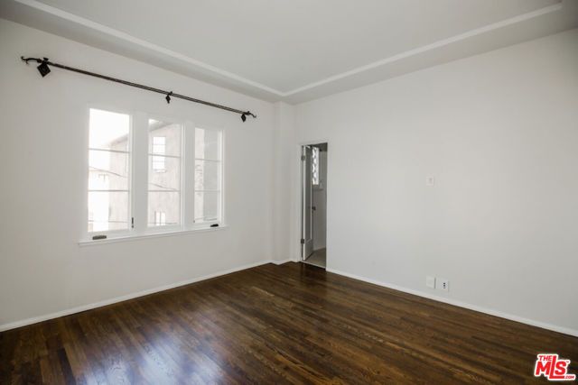 1302 N Sweetzer Avenue 203, West Hollywood, CA 90046