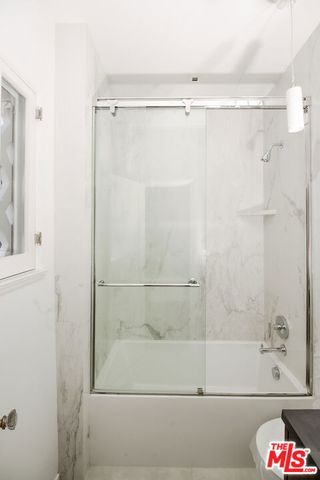 1302 N Sweetzer Avenue 203, West Hollywood, CA 90046