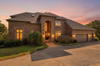 150 Highland Drive, Hollister, MO 65672