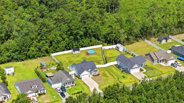 217 Perrin Rd., Loris, SC 29569