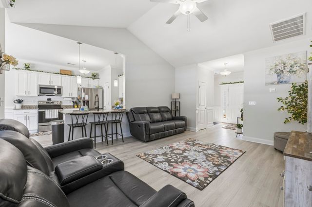 217 Perrin Rd., Loris, SC 29569