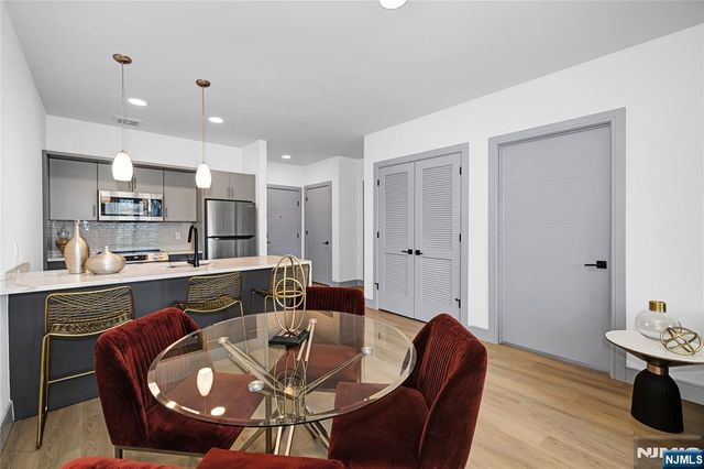 1435 10th Street 209, Fort Lee, NJ 07024