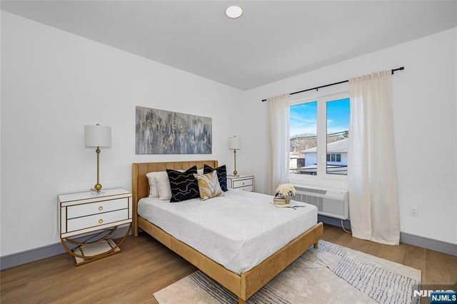 1435 10th Street 209, Fort Lee, NJ 07024