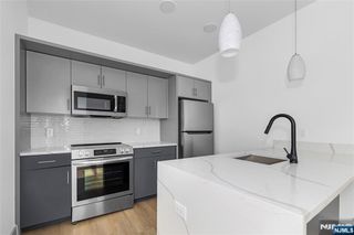 1435 10th Street 209, Fort Lee, NJ 07024