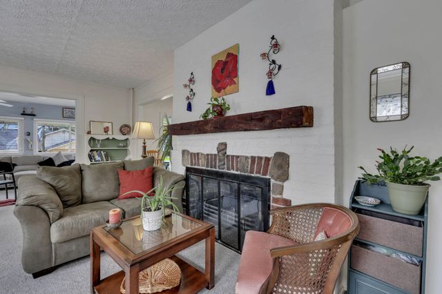 356 Lakeshore Drive W, Hebron, OH 43025