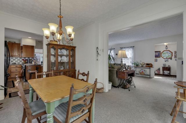 356 Lakeshore Drive W, Hebron, OH 43025