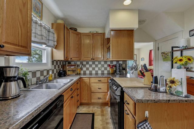 356 Lakeshore Drive W, Hebron, OH 43025