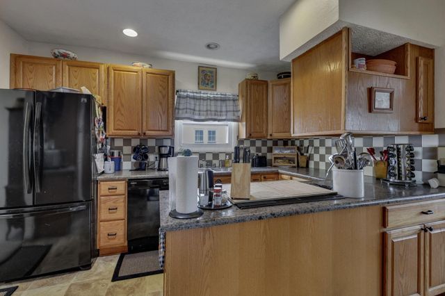 356 Lakeshore Drive W, Hebron, OH 43025