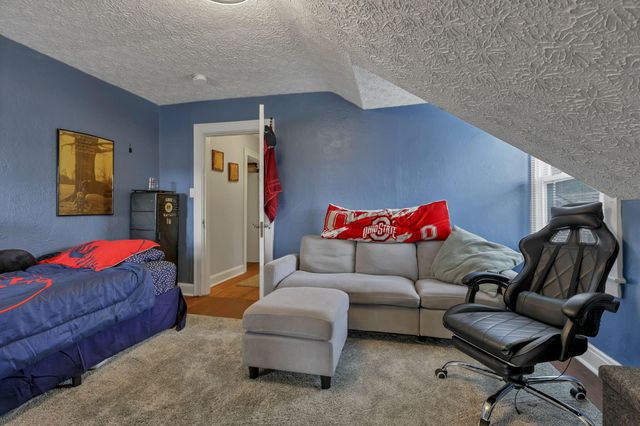 356 Lakeshore Drive W, Hebron, OH 43025
