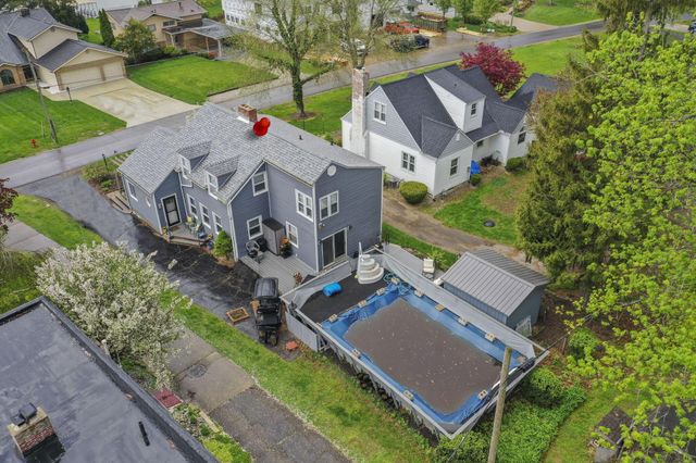 356 Lakeshore Drive W, Hebron, OH 43025