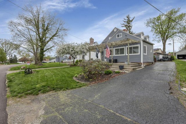 356 Lakeshore Drive W, Hebron, OH 43025