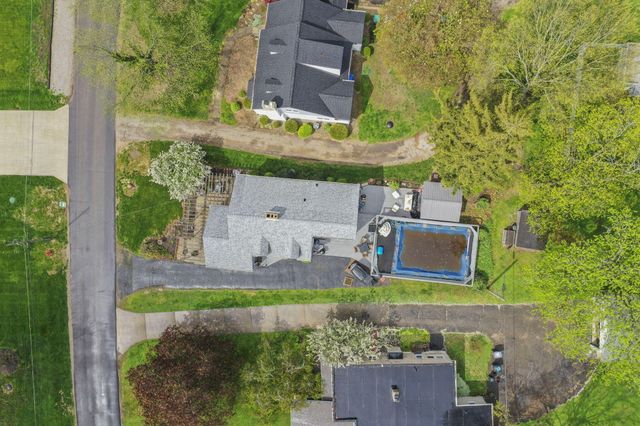 356 Lakeshore Drive W, Hebron, OH 43025
