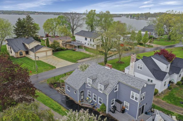 356 Lakeshore Drive W, Hebron, OH 43025