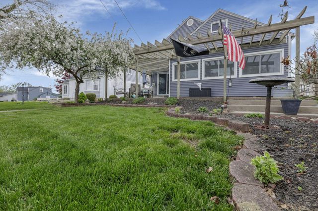 356 Lakeshore Drive W, Hebron, OH 43025