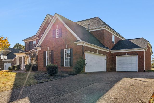 102 Oglethorpe Ave, Gallatin, TN 37066