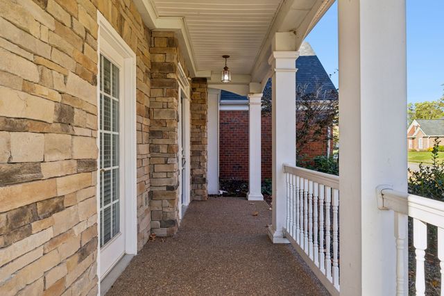 102 Oglethorpe Ave, Gallatin, TN 37066