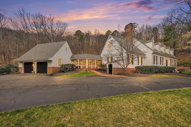 5036 Crossbow CIR, Roanoke, VA 24018