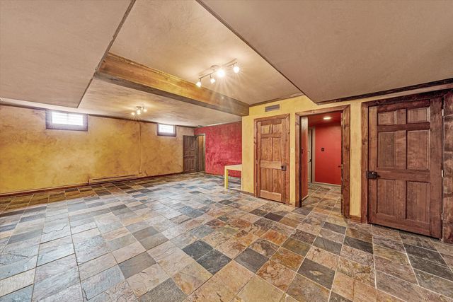 5036 Crossbow CIR, Roanoke, VA 24018