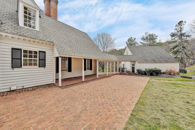 5036 Crossbow CIR, Roanoke, VA 24018