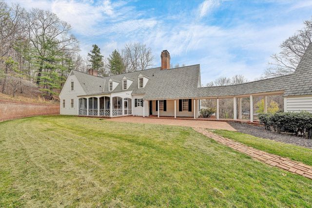 5036 Crossbow CIR, Roanoke, VA 24018