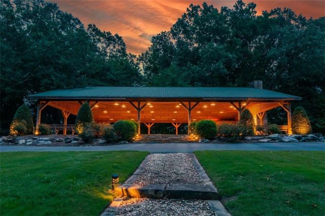 565 Owens Gin Road NE, Calhoun, GA 30701