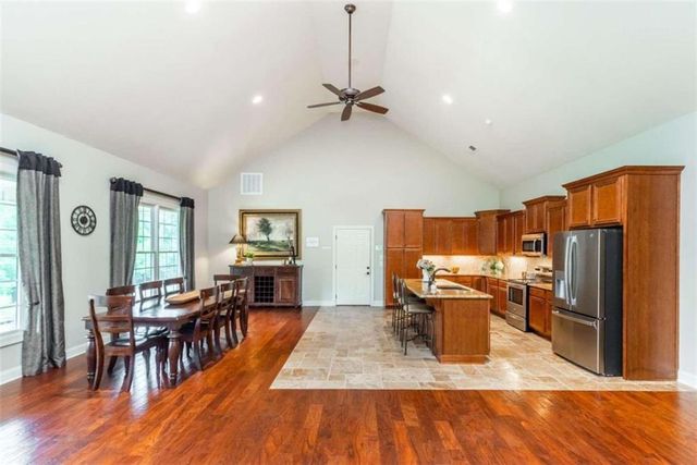 565 Owens Gin Road NE, Calhoun, GA 30701