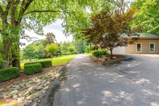 565 Owens Gin Road NE, Calhoun, GA 30701
