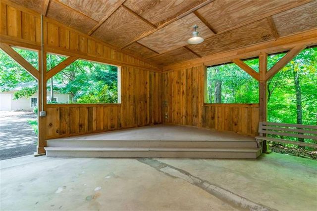 565 Owens Gin Road NE, Calhoun, GA 30701