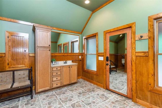 565 Owens Gin Road NE, Calhoun, GA 30701