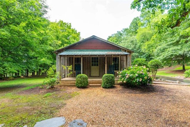 565 Owens Gin Road NE, Calhoun, GA 30701