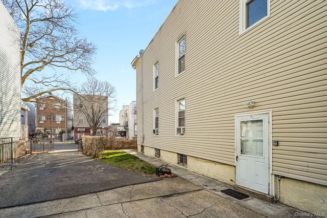 675 E 223rd Street, Bronx, NY 10466