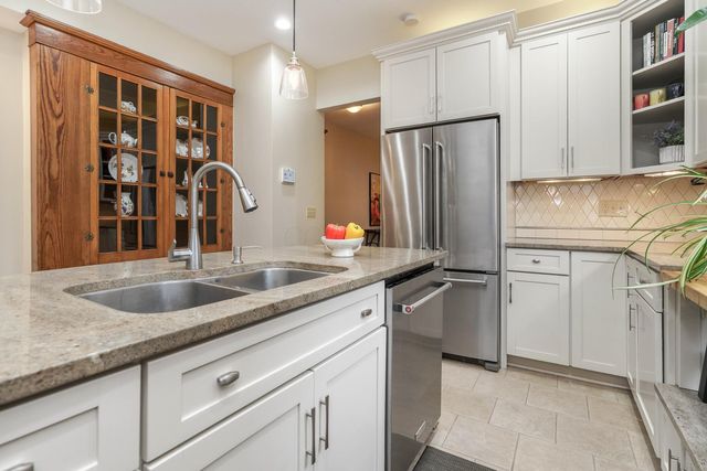 239 Buttles Avenue, Columbus, OH 43215