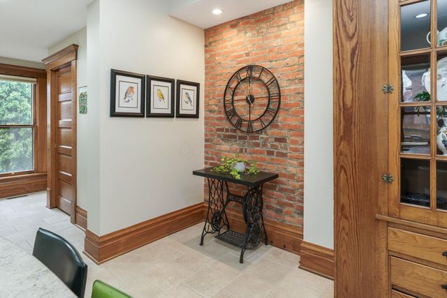 239 Buttles Avenue, Columbus, OH 43215