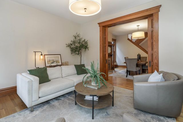 239 Buttles Avenue, Columbus, OH 43215