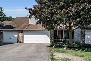 136 Northwood Drive, Lancaster, NY 14043