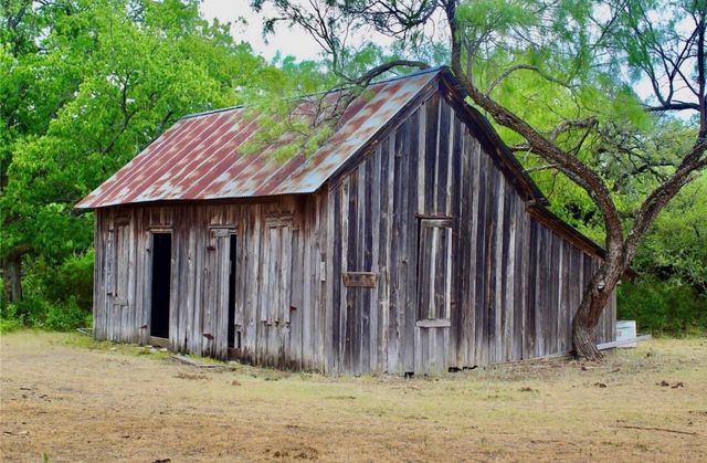 8245 County Road 239, Hico, TX 76457